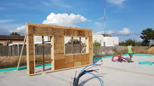 Panel modular casa de paja